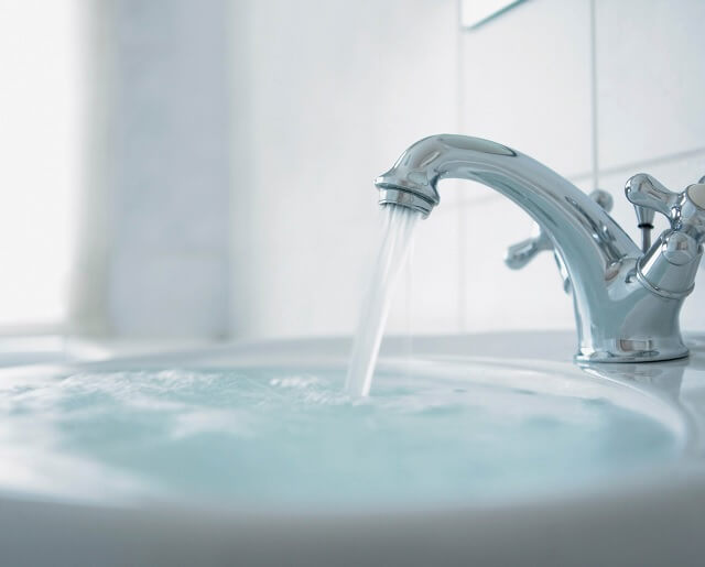 Overflowing Sink Problems: Stop Water Before Floors Flood